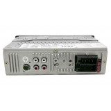 Автомагнітола AKAI CA018A-9011U